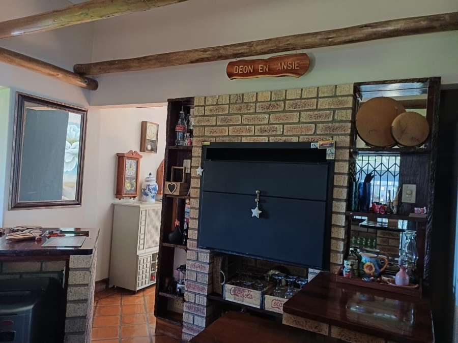4 Bedroom Property for Sale in Lime Acres Northern Cape